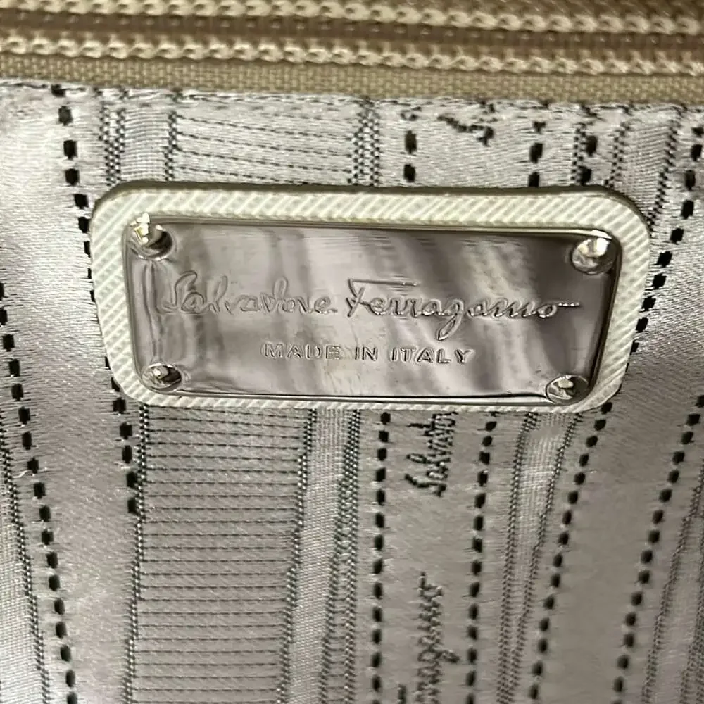Salvatore Ferragamo Gancini Handbag 21B713